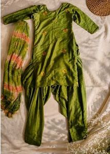 vintage Y2K Green Kurta with Salwar and Dupatta