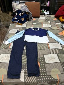 Cute Color Blocked crop top and pants