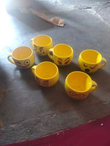 Emoji Cup Set