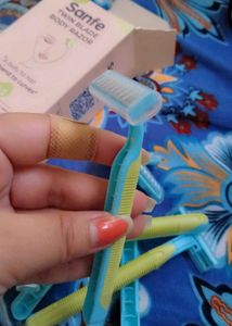 Sanfe Twin Blade Body Razor - 5 Units