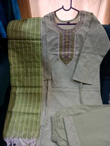 Elegant Green Embroidered Kurta Set