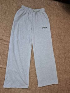 Bonkers grey baggy sweatpants ◇
