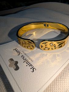 Elegant Gold Tone Bangle Bracelet