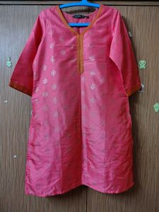 New Elegant Peach Kurta with Golden Motif