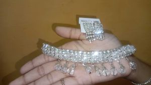 silver pearl necklace set (NEW)