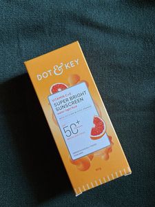 Dot & Key Super Bright Sunscreen SPF 50+