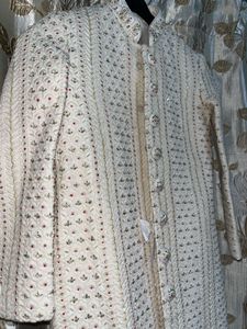 ✨ *Royal White Sherwani* ✨