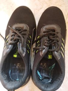 Black Sports Shoe