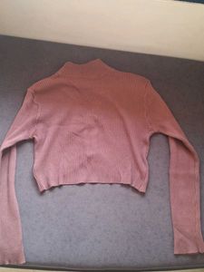 Full sleeve top