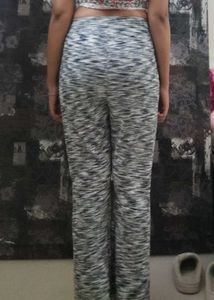 Zudio Flared Leggings/Active wear