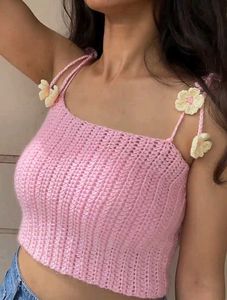 Crochet blossom blush pink crop top 🌸