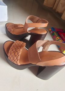 unused Stylish Braided Platform Heels