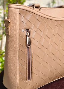 Stylish Woven Handbag