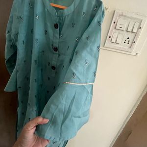 Elegant Teal Kurta Set with Embellishments