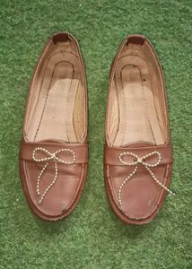 Embellished Juttis &amp; Loafers Set