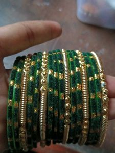 Elegant Green &amp; Gold Bangles Set