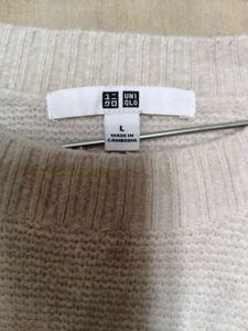 Uniqlo Beige Knit Sweater