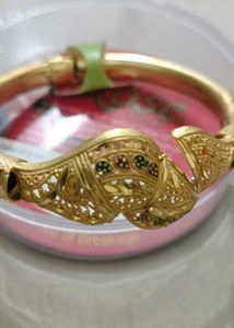 Brand new Exquisite Gold Bangle Bracelet
