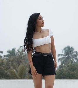 H&amp;M Textured Crop Top