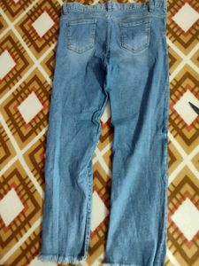Stylish Ragged  Blue Denim Jeans