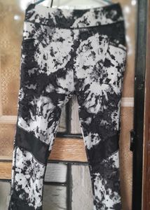 Combo Women's (Girl's) 2 T-shirts And 1 Track Pant