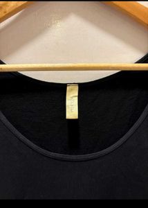 Classic Black stretchable Top