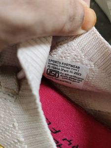 Skechers Women's Pink Sneakers