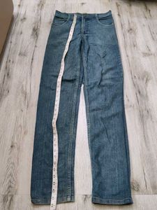 Ma1441  Puff jeans waist 28 inches