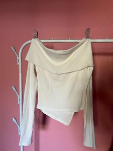 Off-Shoulder Ribbed Asymmetrical Top