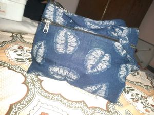 Stylish Blue Leaf Print Handbag