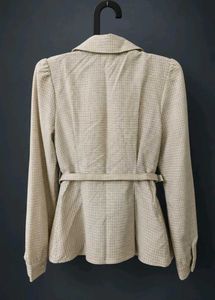 Chic Double-Breasted Blazer with Belt