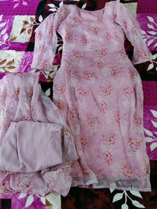 Chic Pink Floral Kurta Set