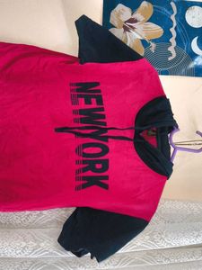 New York Graphic Hoodie T-Shirt