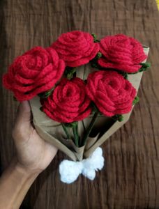 Pinterest Crochet Rose flower bouquet
