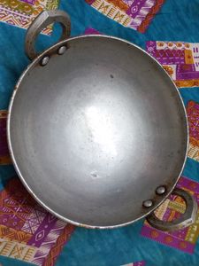 Medium Size Aluminium Kadhai...