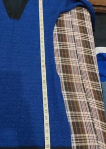 it's a kurrti type top you can wear it on jeans al