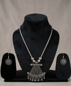 💅🏻Oxidized Silver Necklace & Earring Set