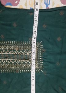 Sarara Suits