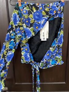 ZARA(with tag) Blue Floral Top🌼