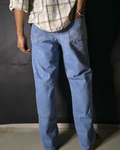 levi's Unisex like new Light Wash Denim Jeans