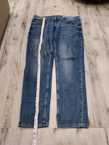 Ma5916 Denim edit jeans waist 32 inches