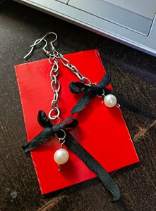 'Bow 'Down To Me Earrings