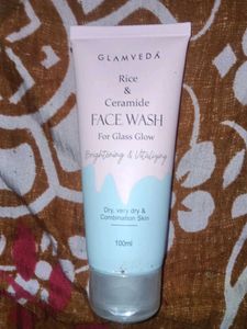 Glamveda Rice & Ceramide Face Wash