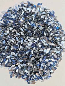 Marquise Shape Blue Rhinestones it's 600 gram
