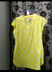 Dressberry yellow top