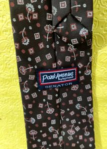 Patterned Brown Necktie, Branded ✨Grab Fast