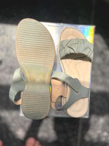 Stylish Ruched Strap Sandals