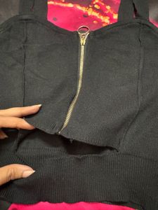 Black Zip-Up Crop Cut out Tank Top