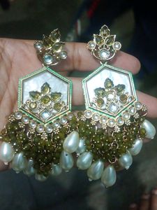 Elegant Pearl &amp; mehndi Green Stone Earrings
