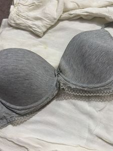 Comfortable Grey Padded Bra with Lace Trim